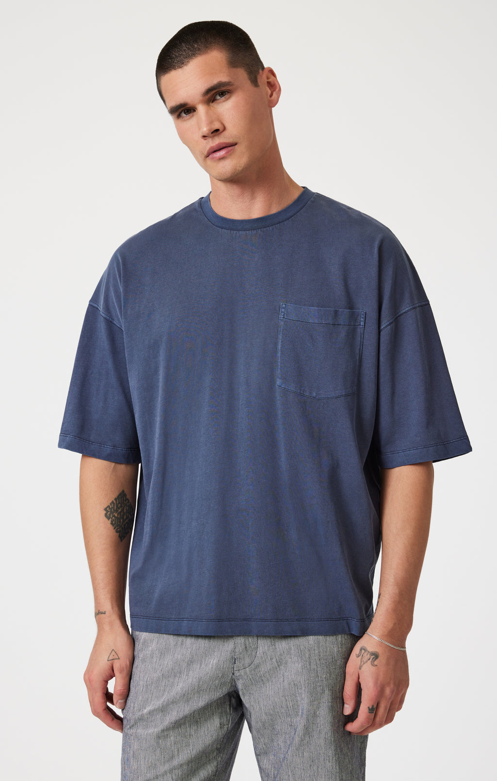 BOXY POCKET T-SHIRT IN OUTER SPACE - Mavi Jeans