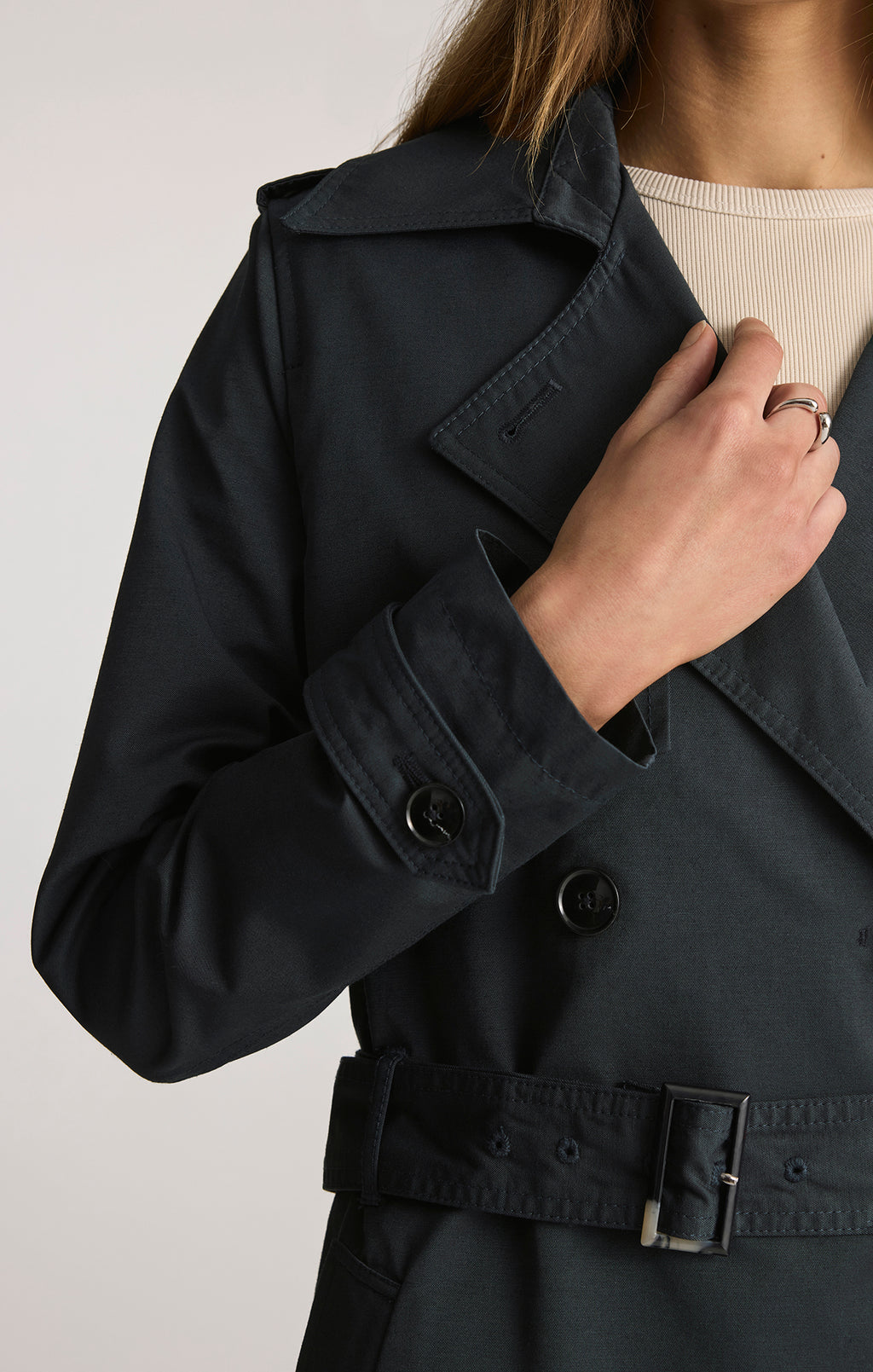 BELTED TRENCH COAT IN SALUTE - Mavi Jeans