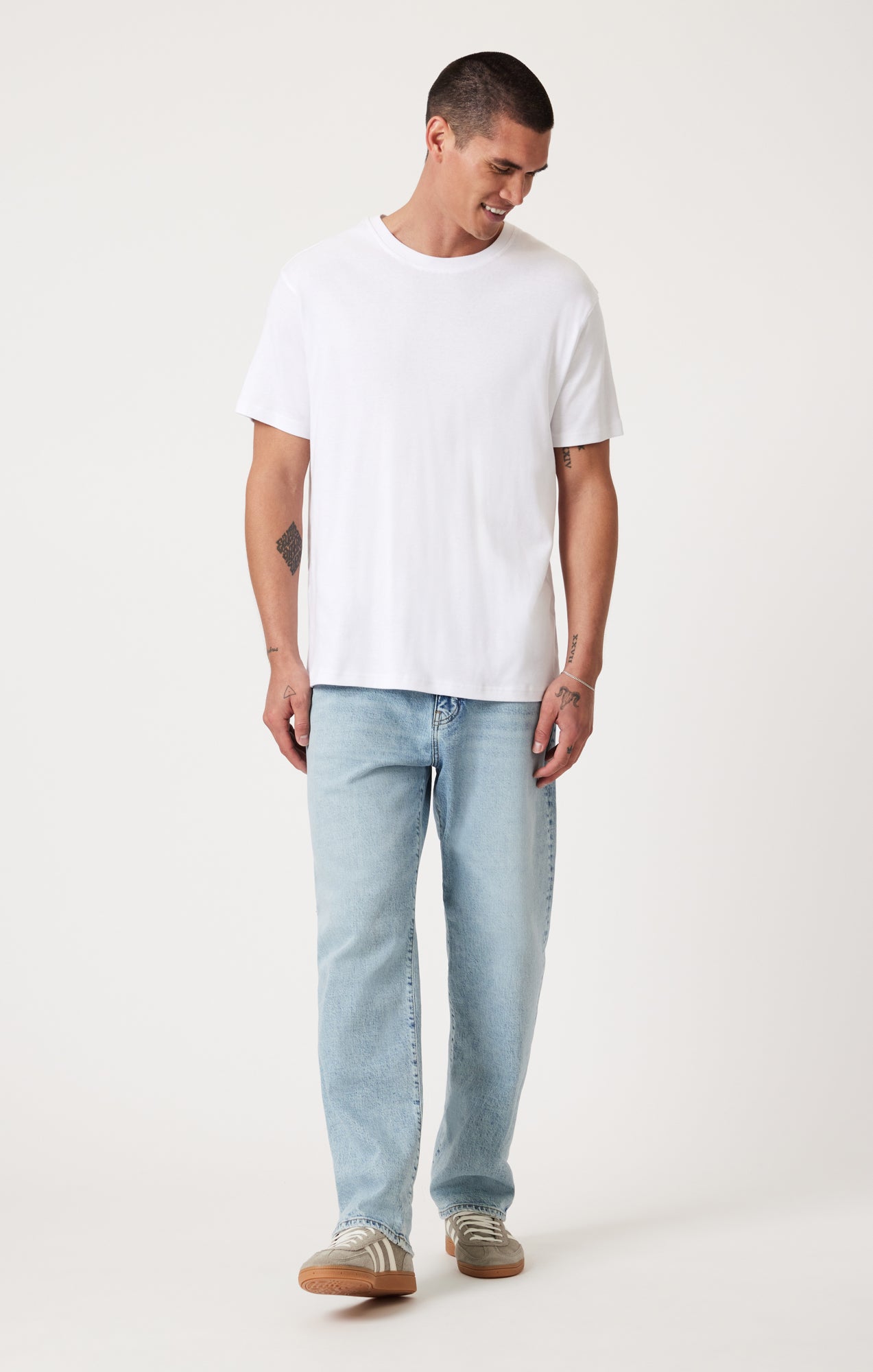 MARCEL LOOSE STRAIGHT LEG IN BLEACHED CLASSIC BLUE - Mavi Jeans