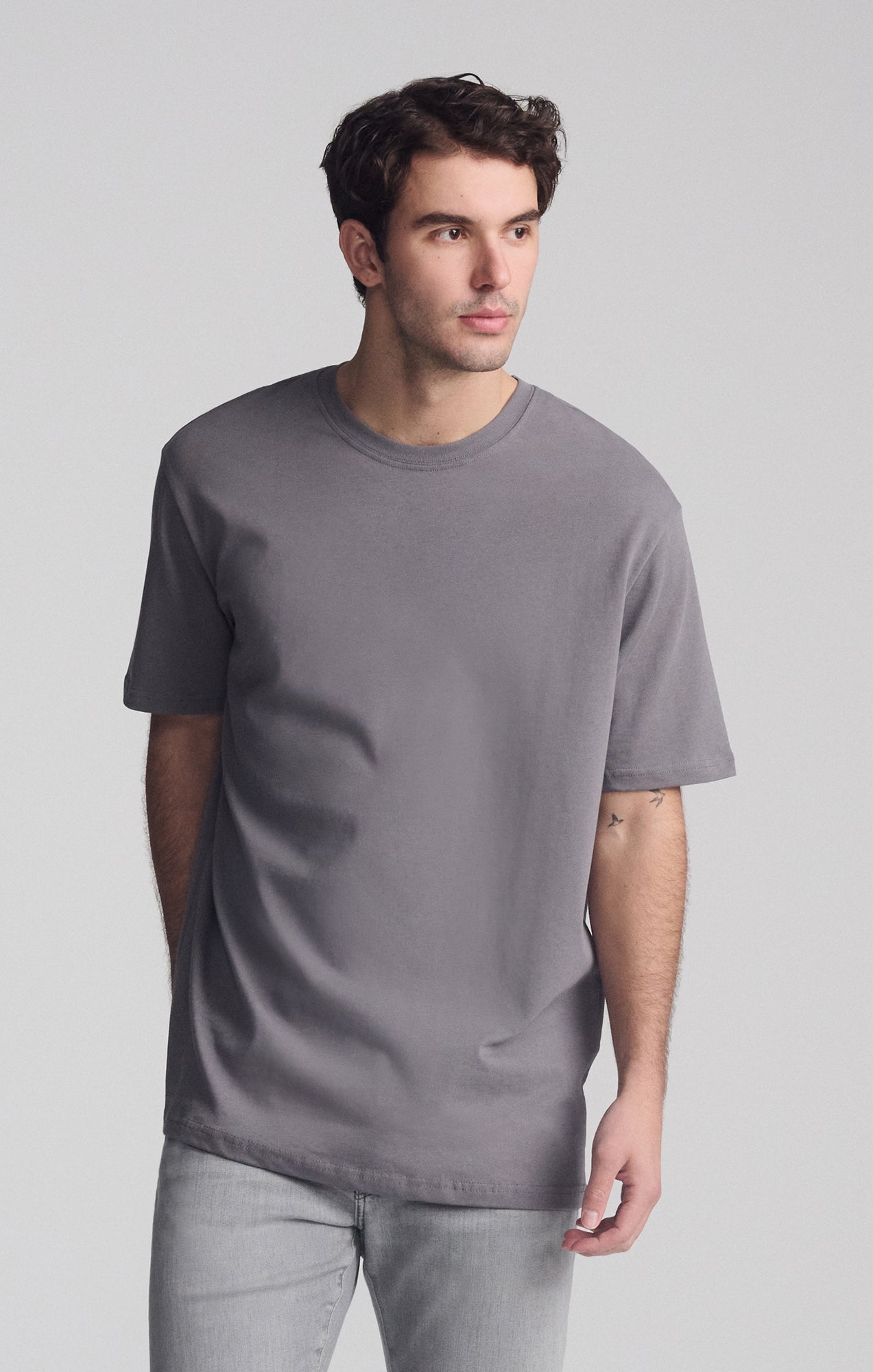 SHORT SLEEVE CREW NECK T-SHIRT IN QUIET SHADE - Mavi Jeans