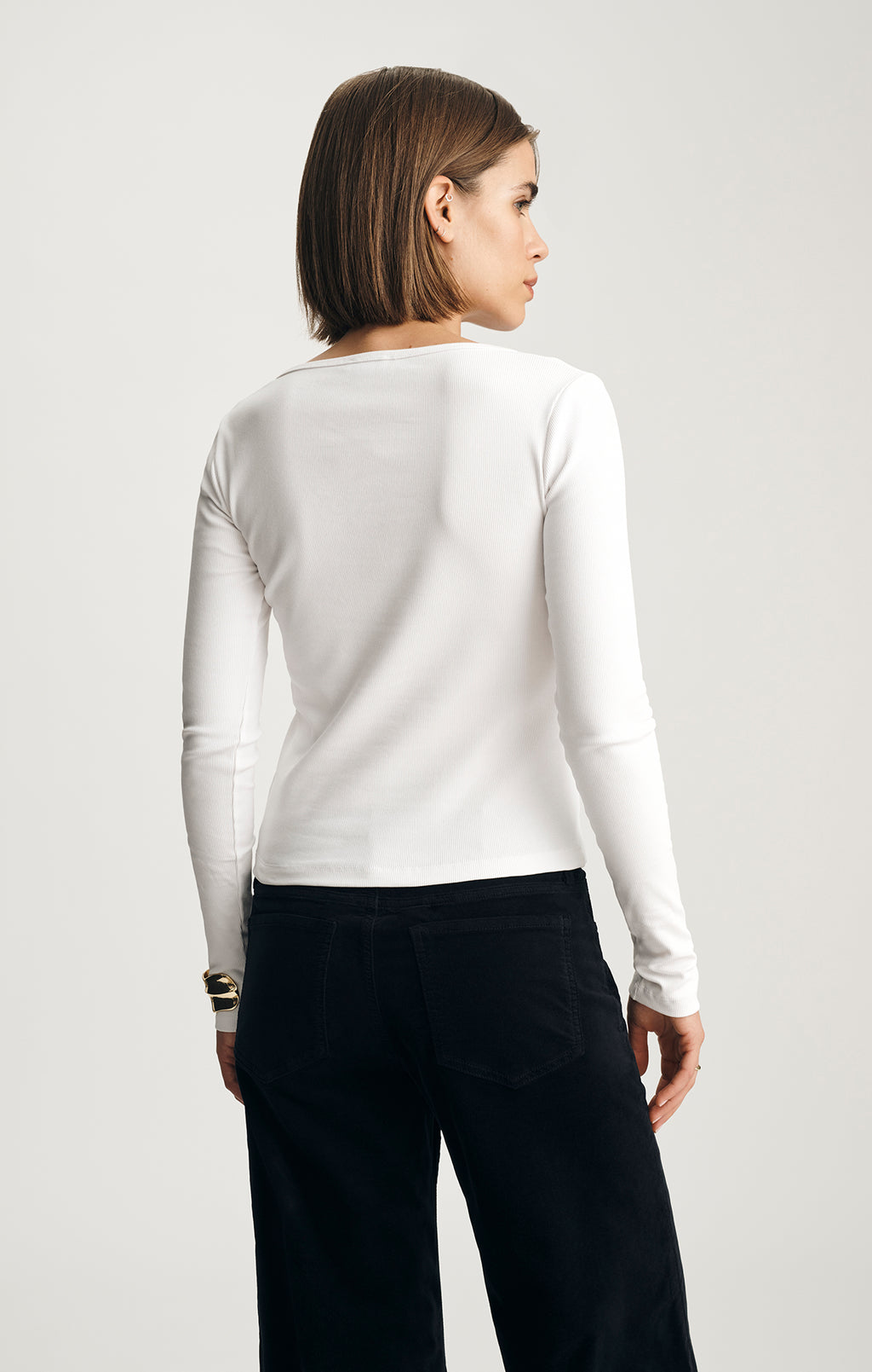 SOFIA RIBBED SQUARE NECK T-SHIRT IN WHITE