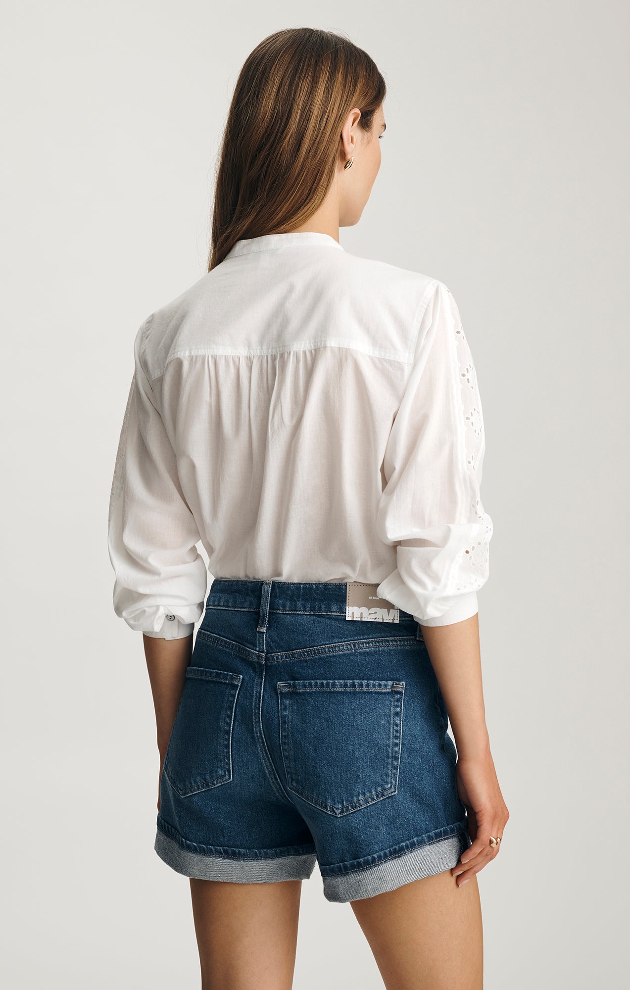 HEIDI CUFFED SHORTS IN MID BRUSHED CLASSIC BLUE - Mavi Jeans