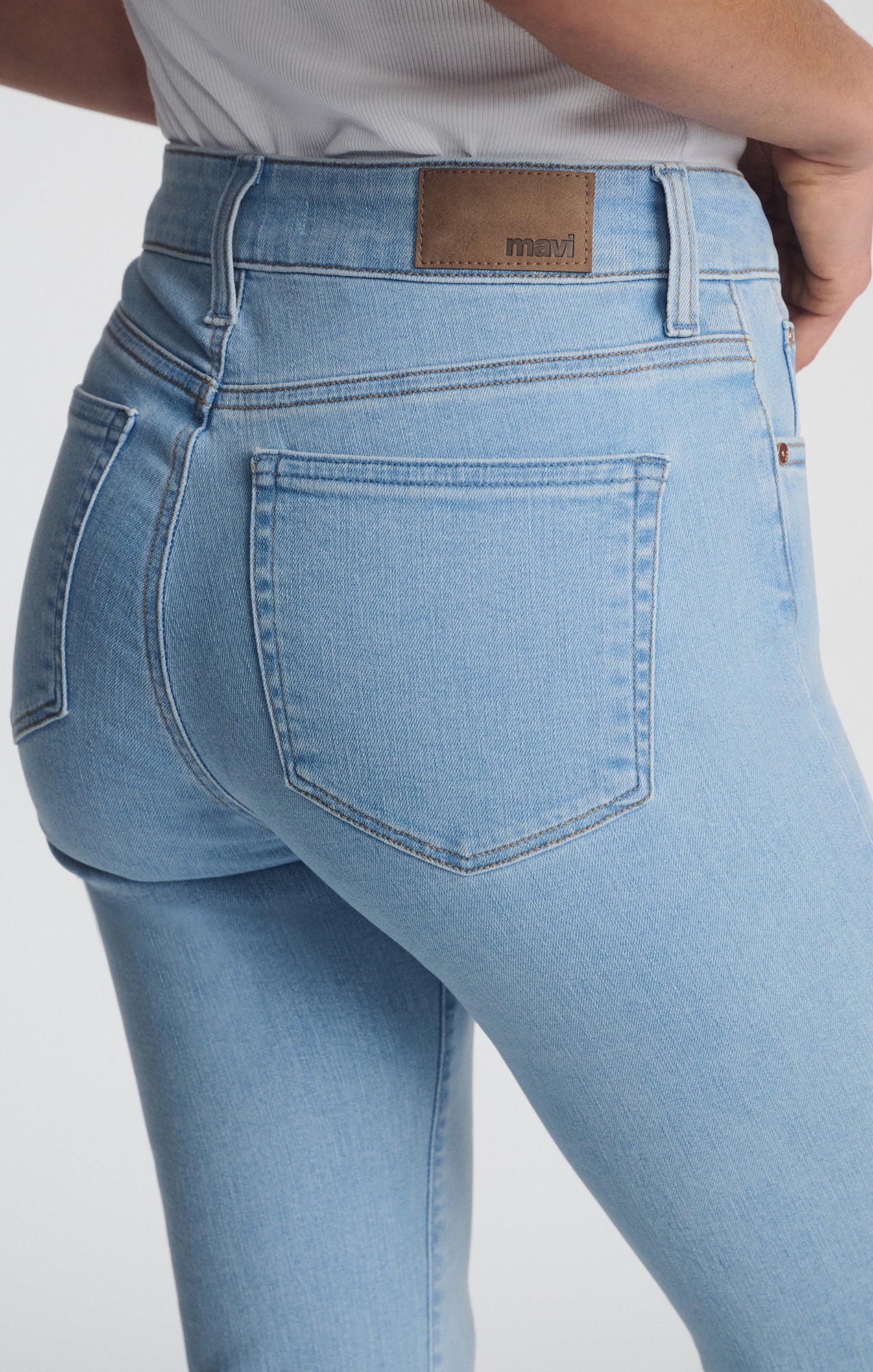 ANIKA CROPPED FLARE IN LIGHT BLUE FLEX BLUE - Mavi Jeans