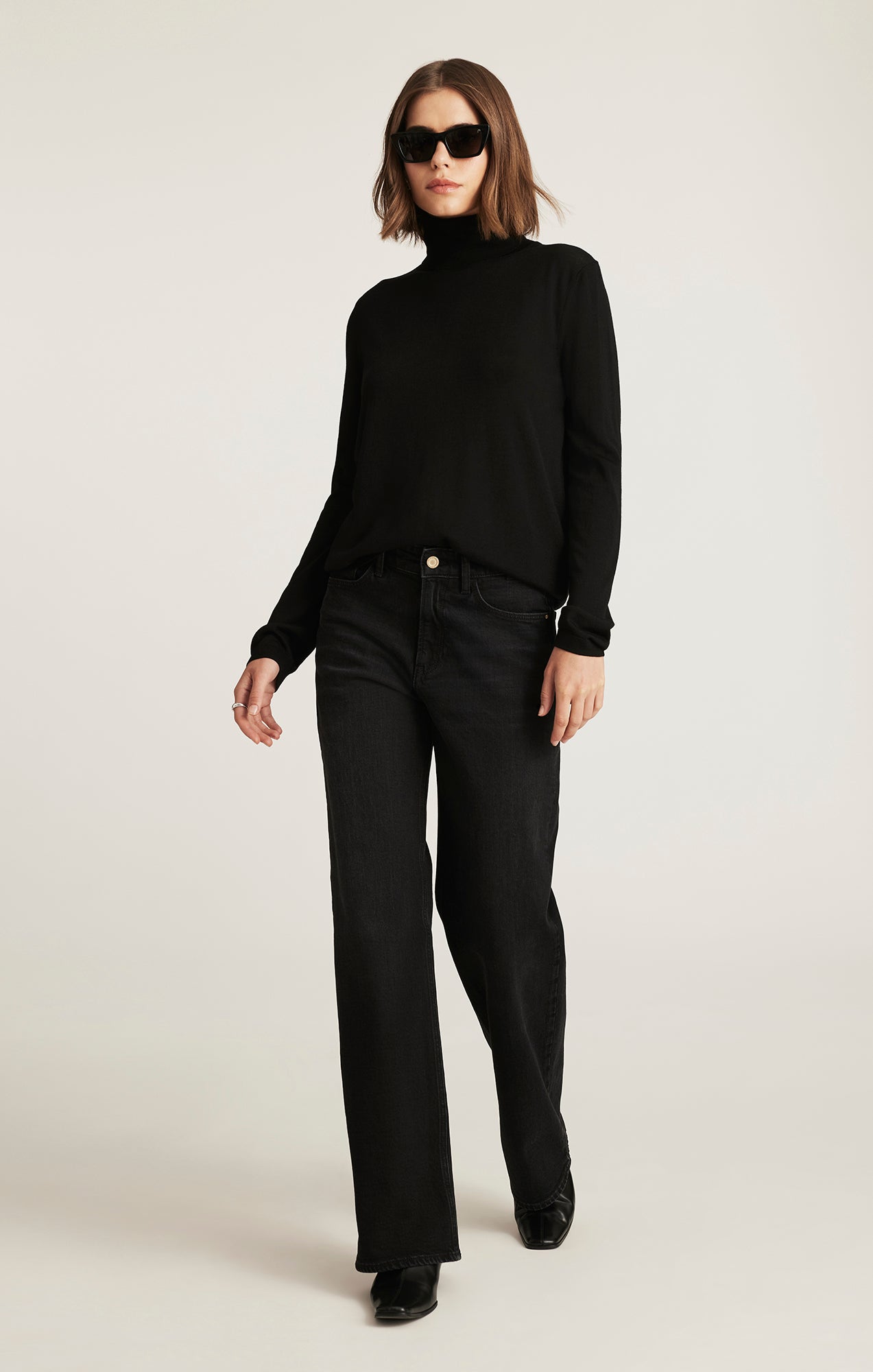 EDITION WOOL TURTLENECK SWEATER IN BLACK - Mavi Jeans