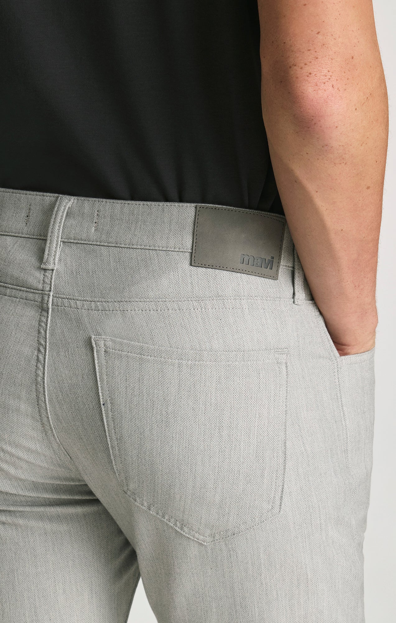 MARCUS SLIM JAMBE DROITE EN ÉTAIN FANCY