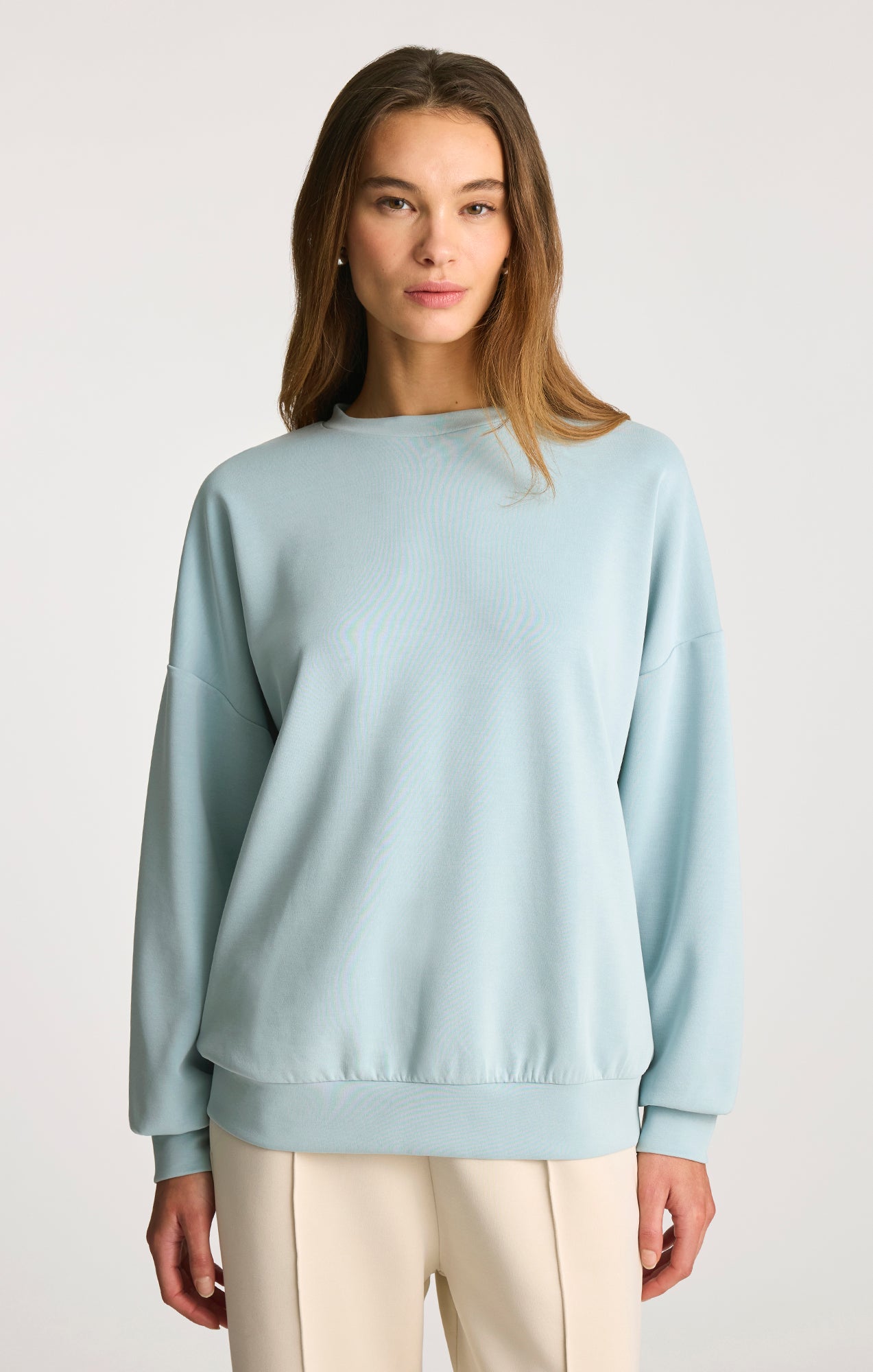 LUXE TOUCH TENCEL™ SWEATSHIRT IN STRATOSPHERE - Mavi Jeans