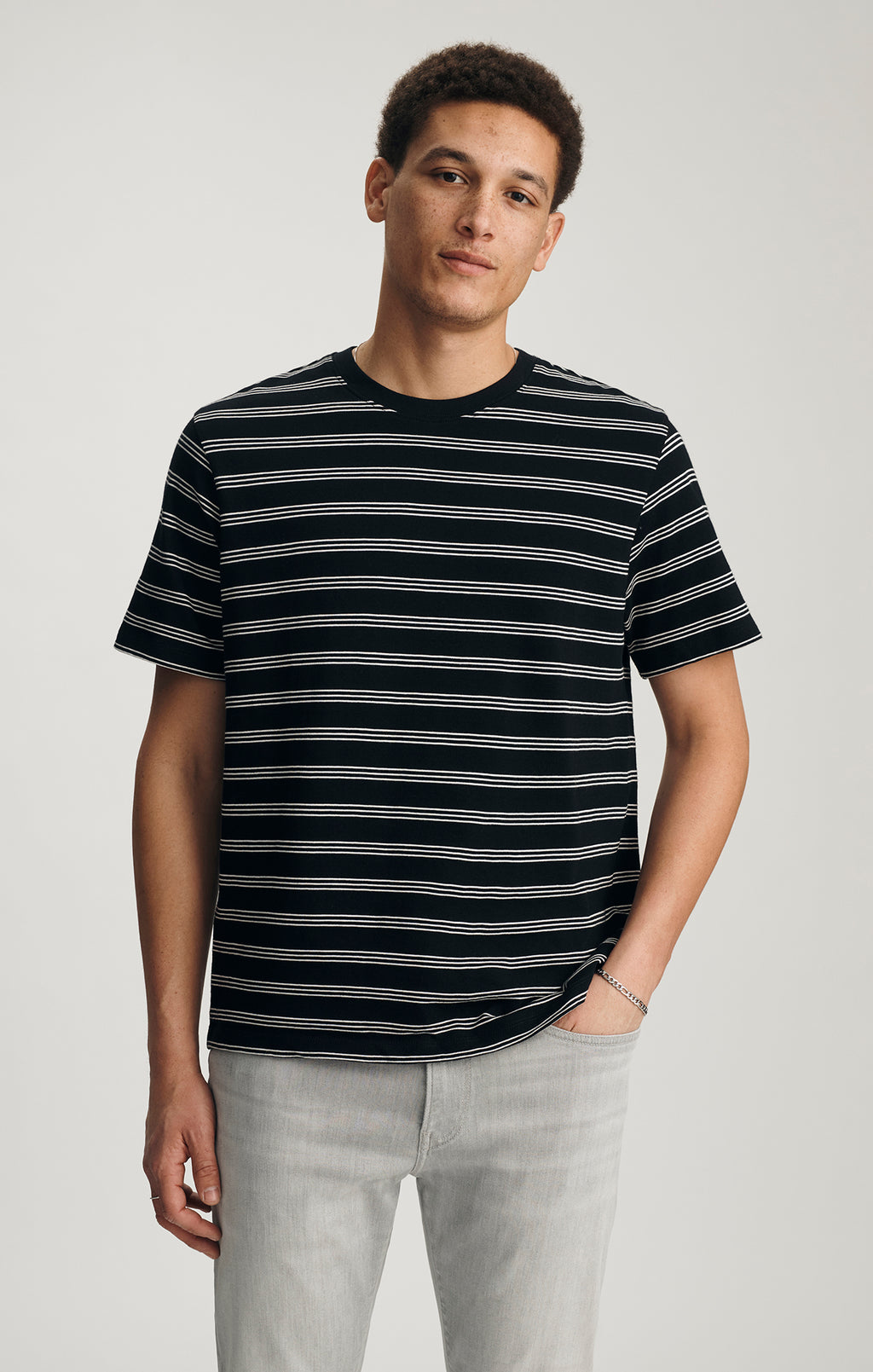 CREW NECK T-SHIRT IN BLACK - Mavi Jeans