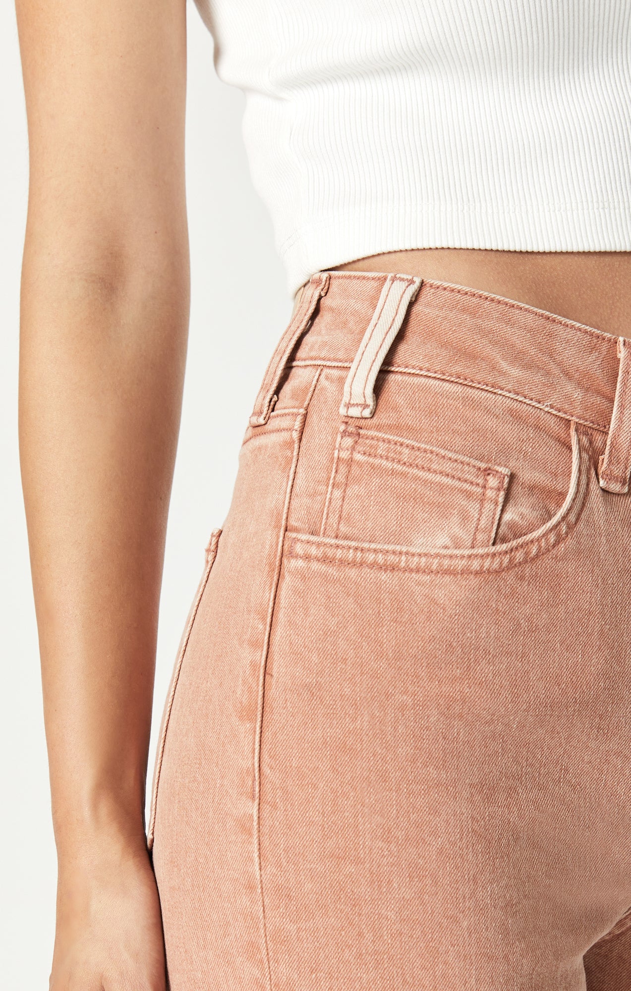 CINDY MOM JEANS IN SUNBURN NATURAL DYE - Mavi Jeans