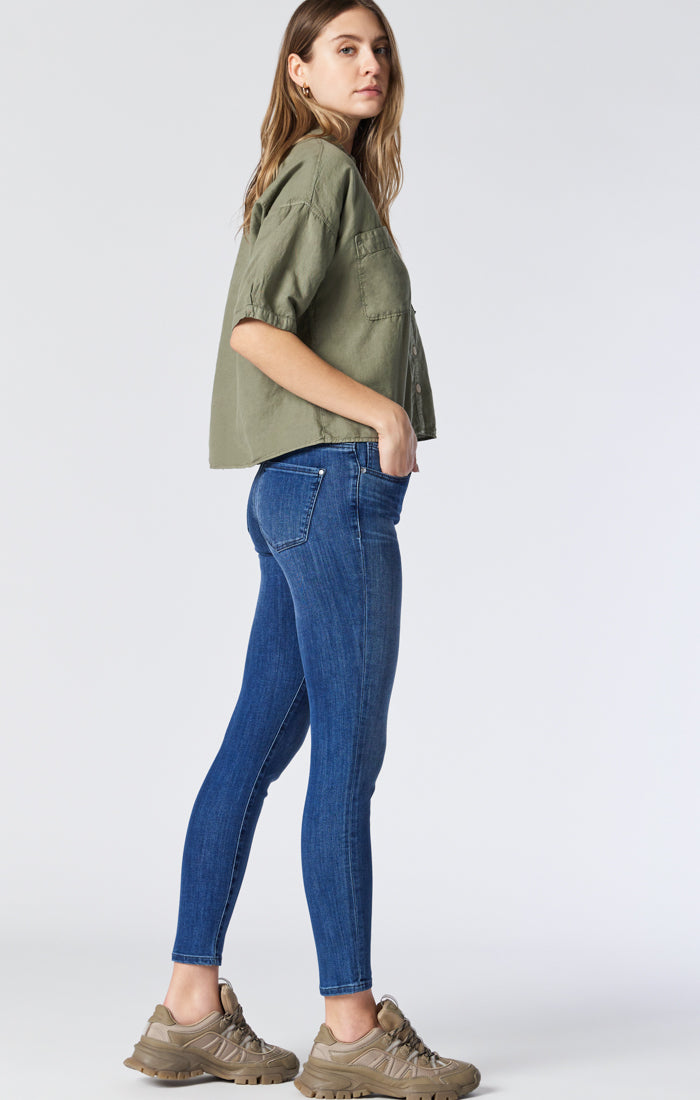 TESS SKINNY JEANS IN FOGGY BLUE SUPERSOFT CHIC - Mavi Jeans