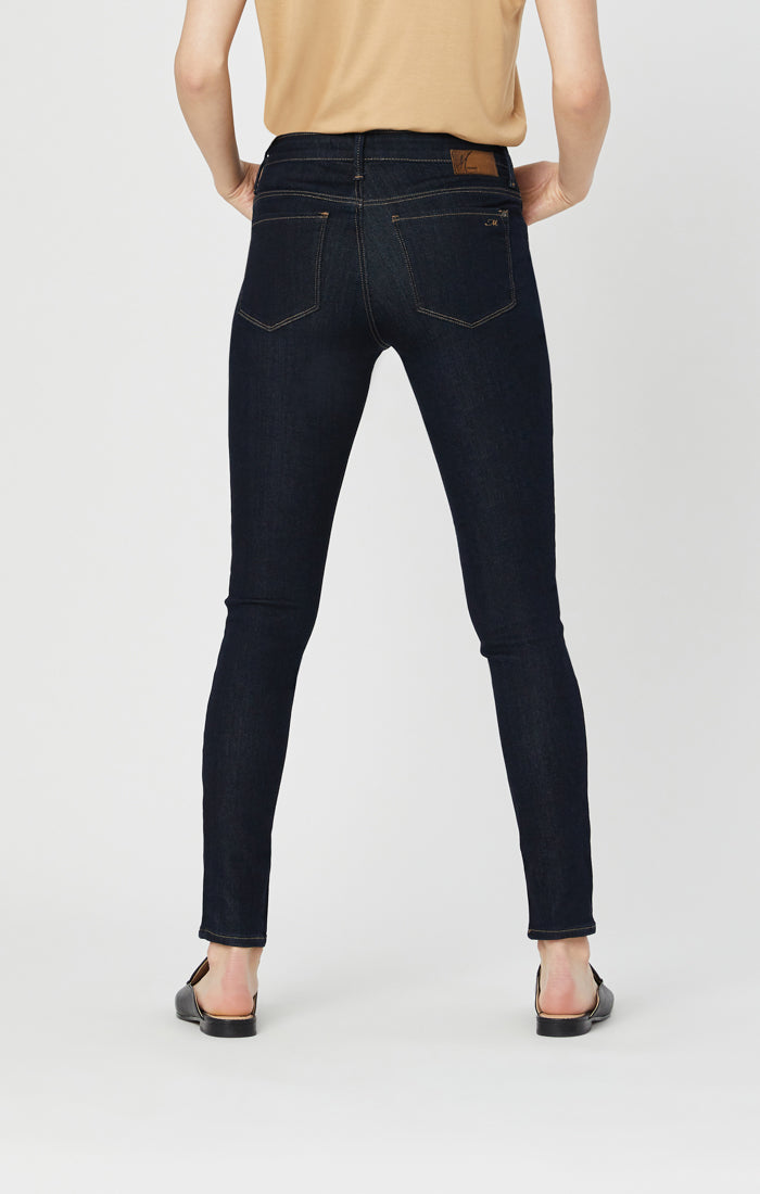 ALISSA SUPER SKINNY JEANS IN RINSE SUPERSOFT - Mavi Jeans