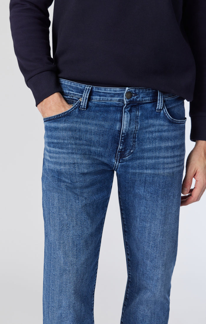 ZACH STRAIGHT LEG IN LIGHT FOGGY WILLIAMSBURG - Mavi Jeans