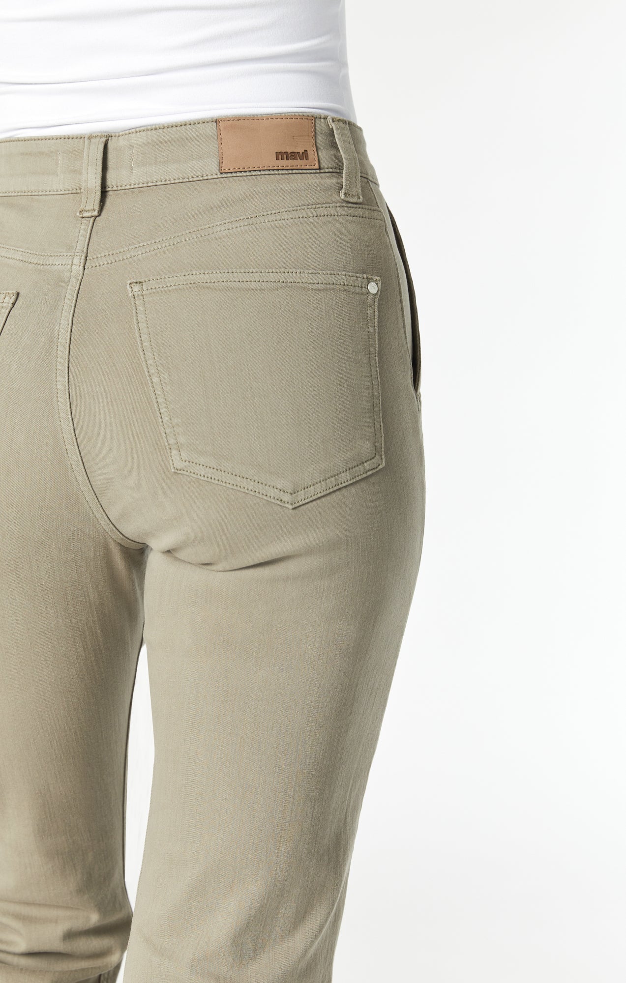 SHELIA FRONT POCKET STRAIGHT IN VETIVER TWILL - Mavi Jeans