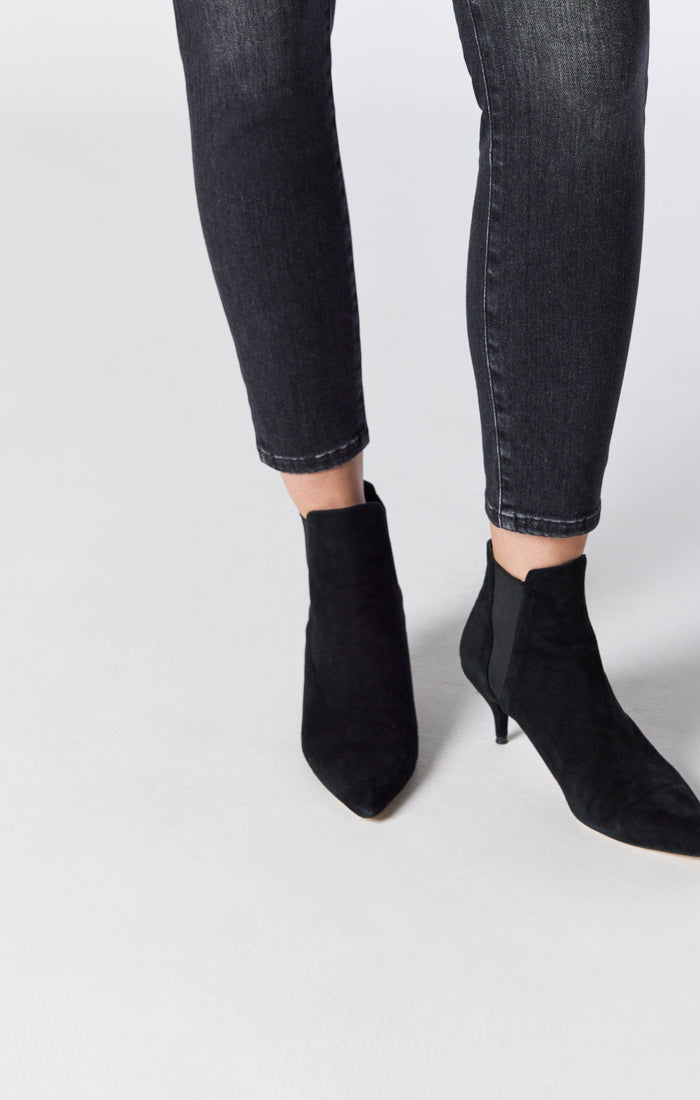 TESS SUPER SKINNY IN DARK SMOKE INDIGO SHAPE - Mavi Jeans