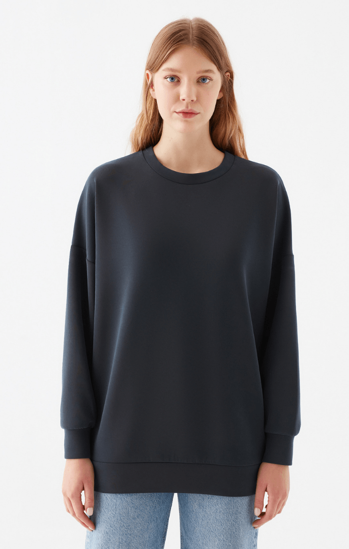 Nirovien Womens Oversized Crewneck Sweatshirt Side Slit Long Sleeve  Pullover Slouchy Fit Tops