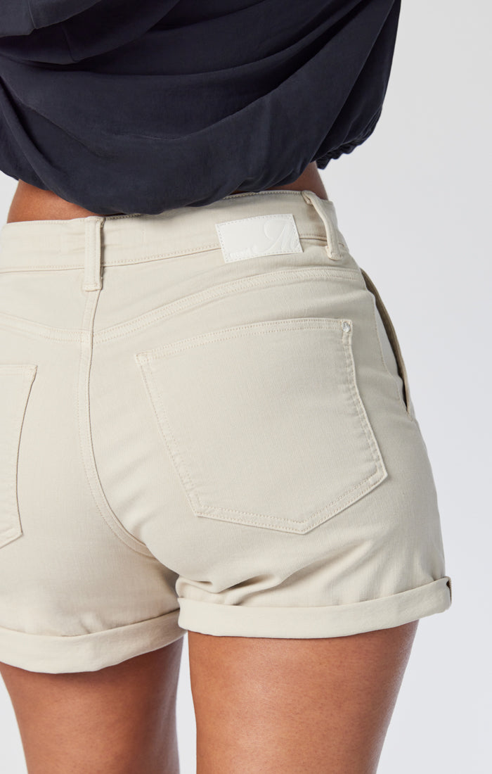 SHEENA STRAIGHT SHORTS IN OATMEAL TWILL - Mavi Jeans