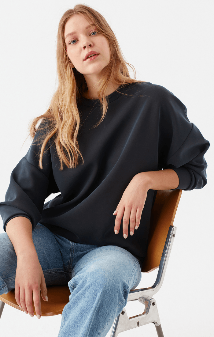 Black oversized crew neck sweatshirt best sale