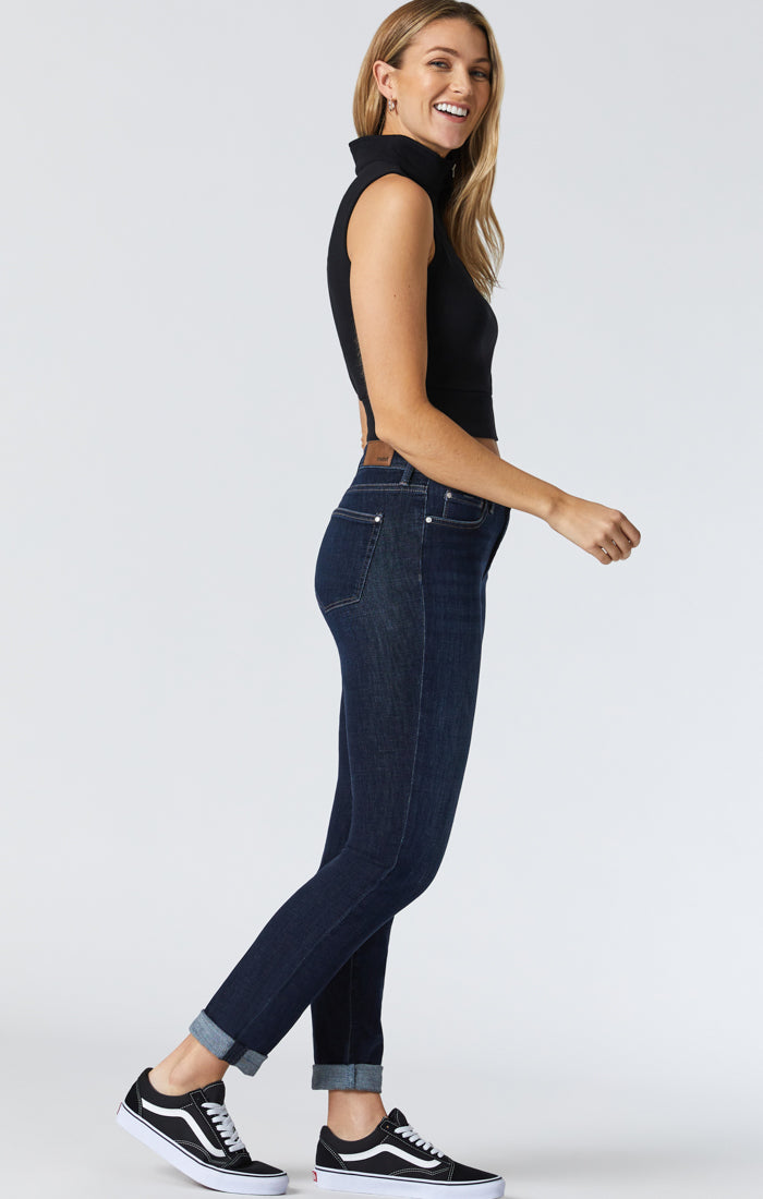 KATHLEEN SLIM BOYFRIEND IN DEEP BRUSHED FEATHER BLUE - Mavi Jeans