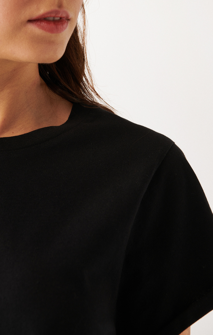 WOMEN'S SHORT SLEEVE T-SHIRT IN BLACK - Mavi Jeans