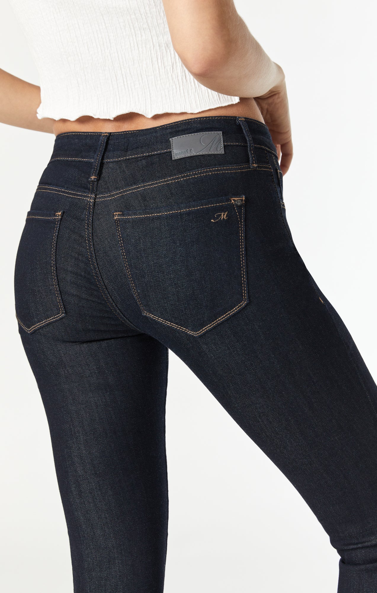 Mavi Women's Alexa Mid Rise Skinny Jeans in Rinse Supersoft