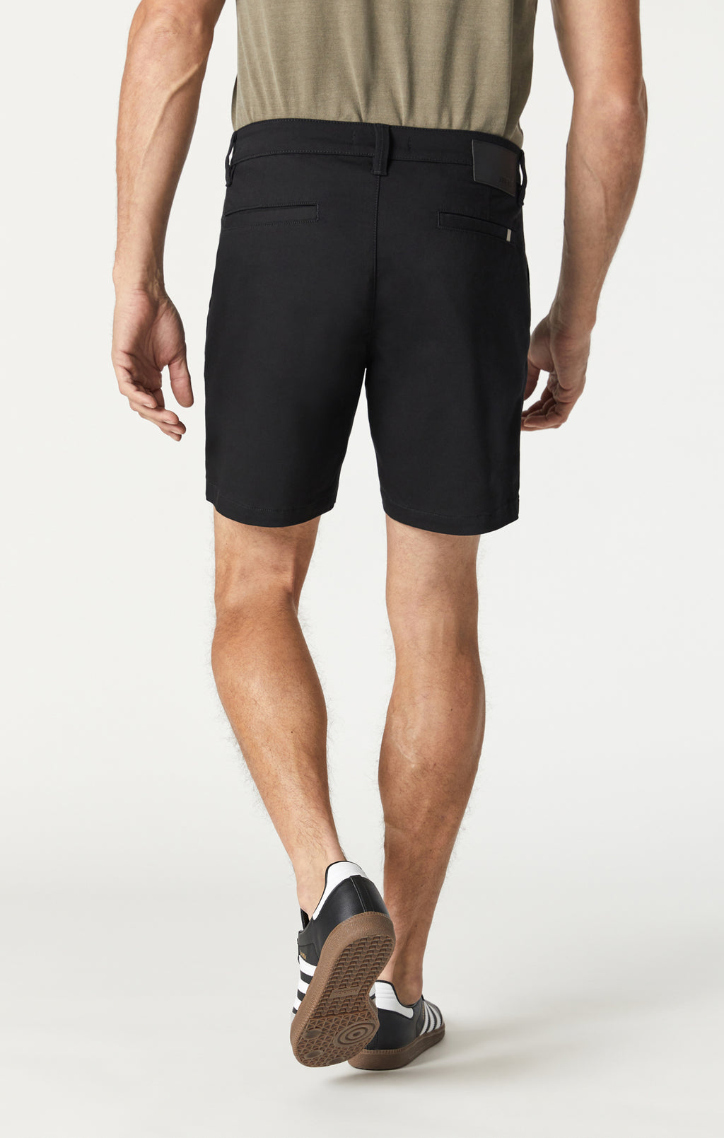 NATE SHORTS IN BLACK TECH - Mavi Jeans