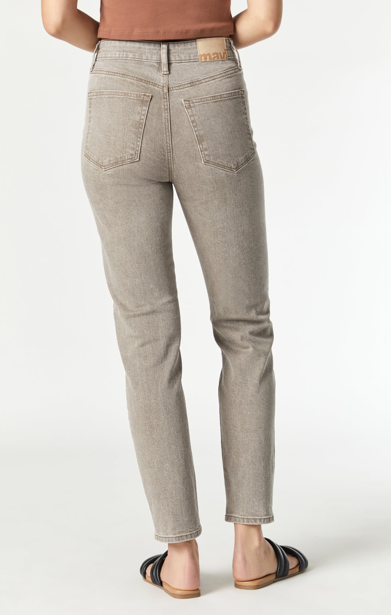 CINDY MOM JEANS IN BROWN NATURAL DYE - Mavi Jeans